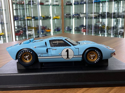 1/18 Metal Diecast Shelby Collectibles  Ford GT 40 MKII Gulf #1 1966 Gulf Edition