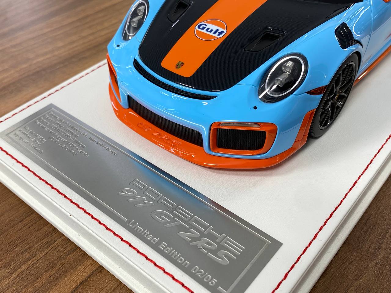 1:18 Resin Model - Dino Porsche 911 GT2 RS - Gulf Livery - Limited 5 pcs