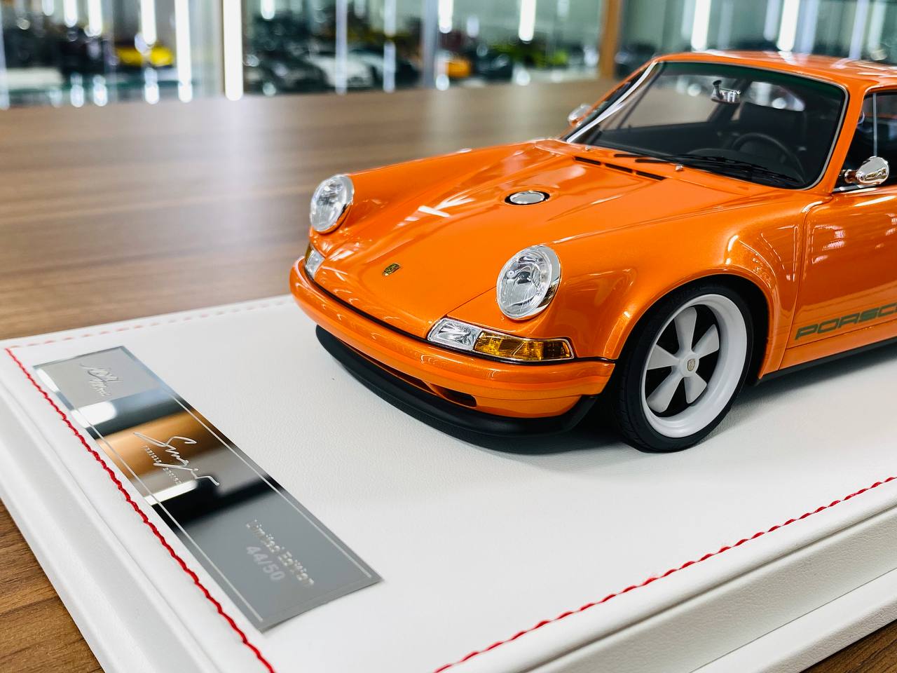 Ivy Model Porsche 911 Singer – 1/18 Resin Model, Signal Orange, Limited 44/50