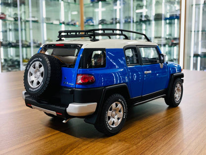 1/18 Diecast Toyota FJ Cruiser Blue by AUTOart Scale Model Car