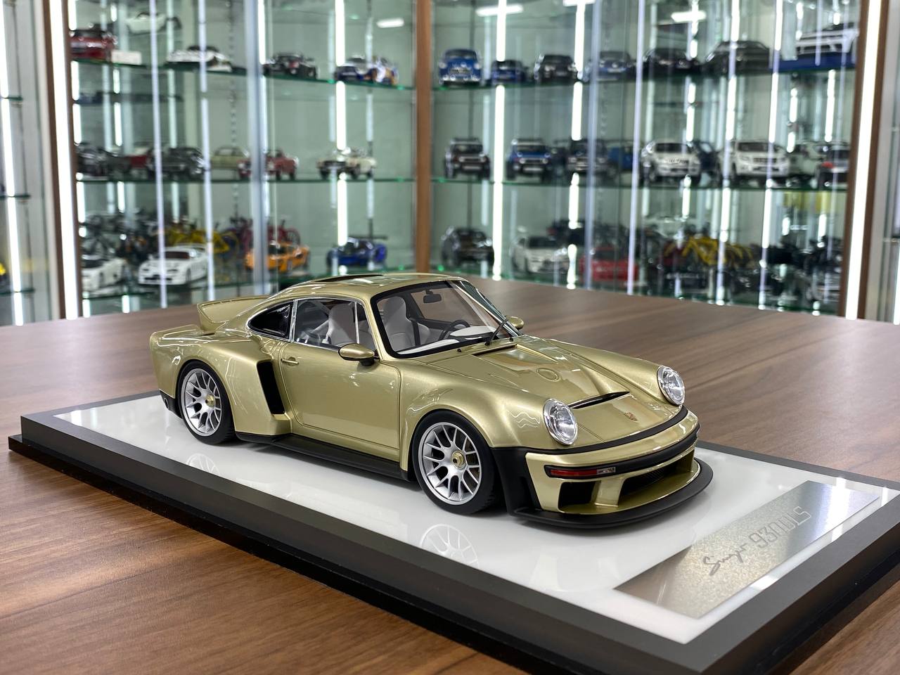 1/18 Resin Model - Porsche Singer 930 DLS by MCM (Golden) | Limited Editon of 99 pcs