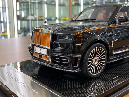 1:8 Resin Model - Custom Works Rolls Royce Cullinan Mansory Black