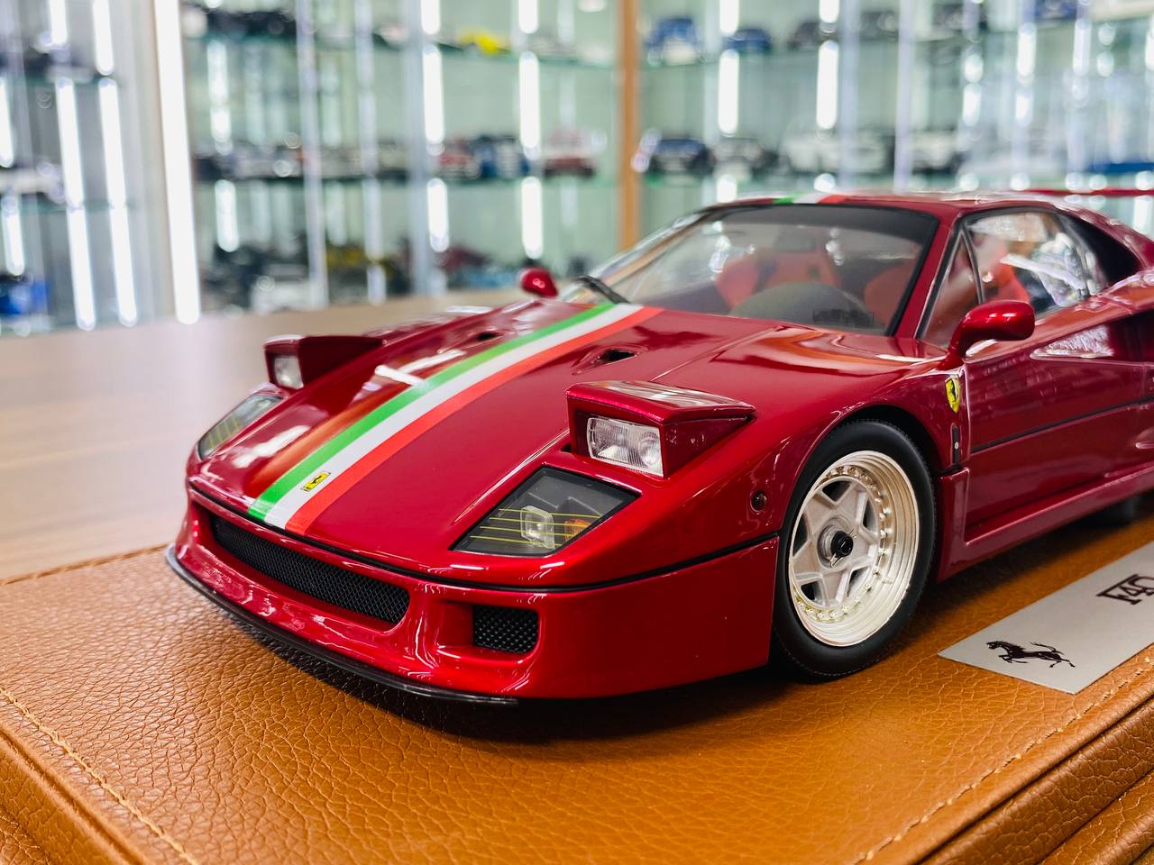 1/18 Diecast Model (Full Opening) - Ferrari F40 (BBR by Kyosho)