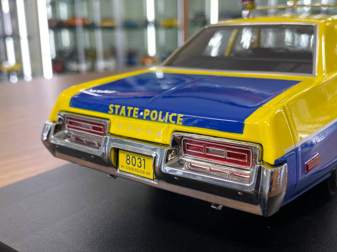 1:18 Diecast – KK Scale Dodge Monaco 1974 New York State Police