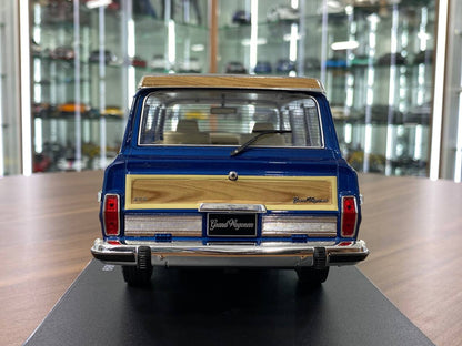 1:18 Diecast – KK Scale Jeep Grand Wagoneer 1989 Blue with Wooden Side Panels