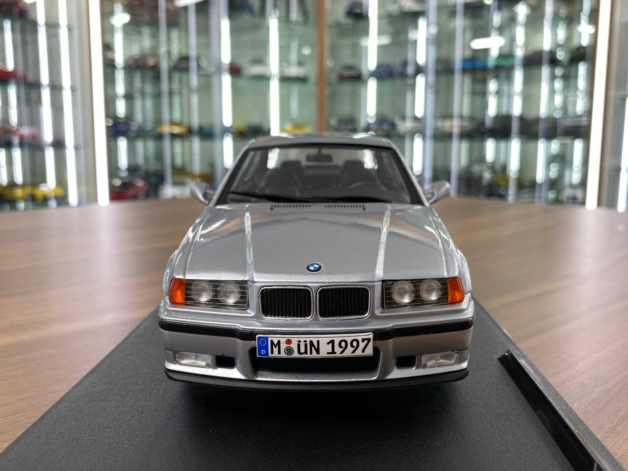 1/18 Diecast Solido BMW M3 E36 Coupe 1990 in Artic Silver