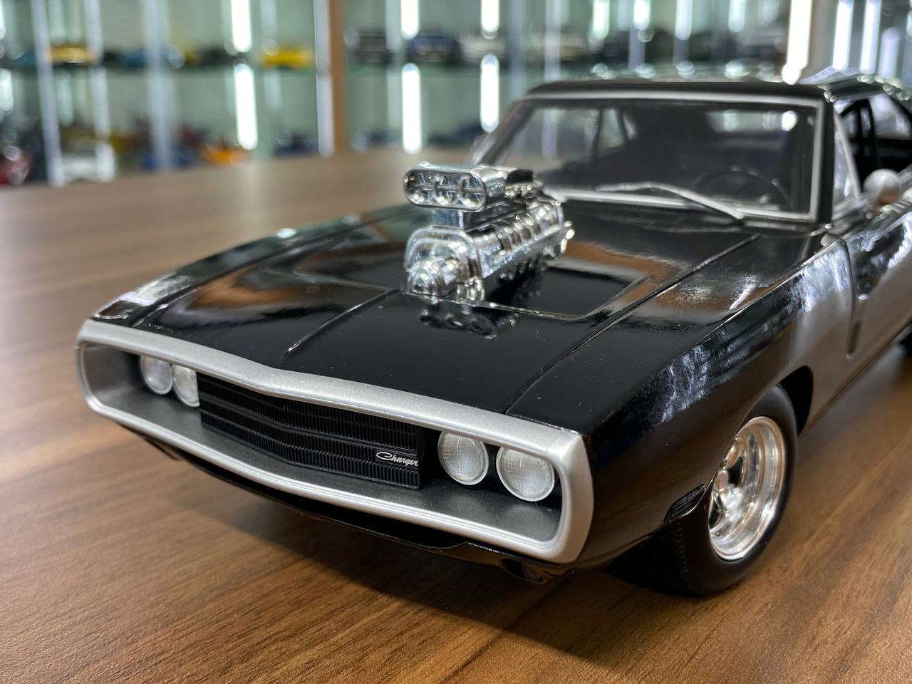 1/18 diecast full opening  Hot Wheels Dodge Charger 1970 "The Fast and the Furious" in Black