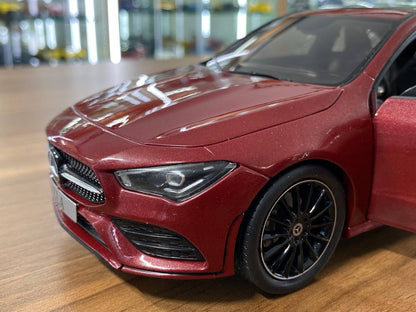 1/18 Diecast Solido Mercedes Benz CLA C118 Coupe AMG Line 2019 Rouge Patagonie maroon