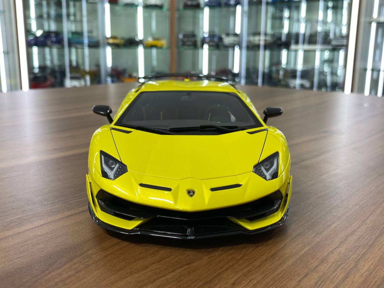 1:18 Diecast Metal AUTOart Lamborghini Aventador SVJ – Giallo Tenerife / Pearl Yellow