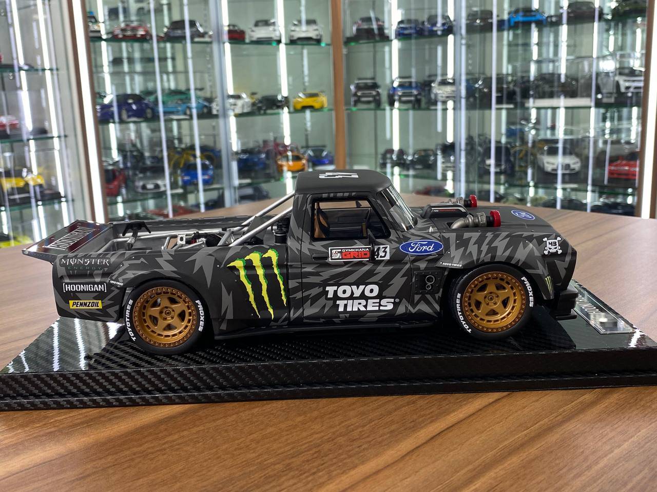 1:18 Resin VIP Model Ford Hoonitruck Monster Decal / Gold Rim(RARE Ken Block's Gymkhana 10)