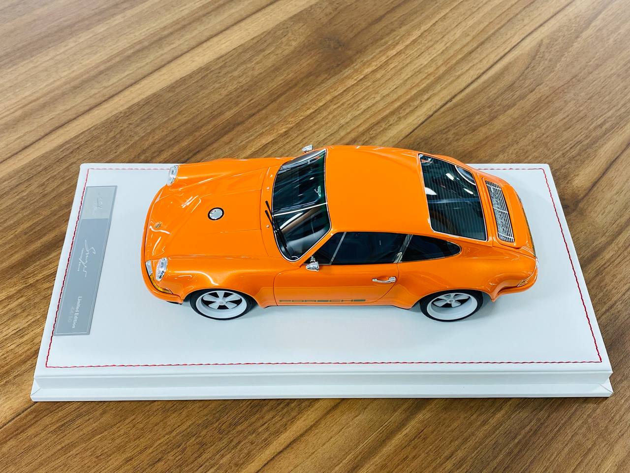 Ivy Model Porsche 911 Singer – 1/18 Resin Model, Signal Orange, Limited 44/50