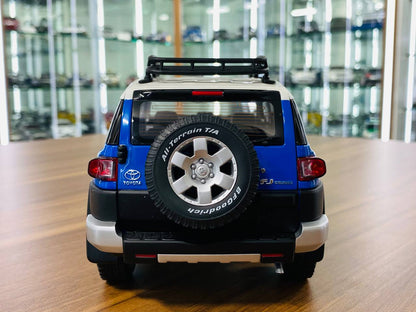 1/18 Diecast Toyota FJ Cruiser Blue by AUTOart Scale Model Car