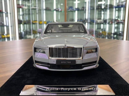 1/18 Resin Model - Rolls Royce Spectre Pearl White by DF Model