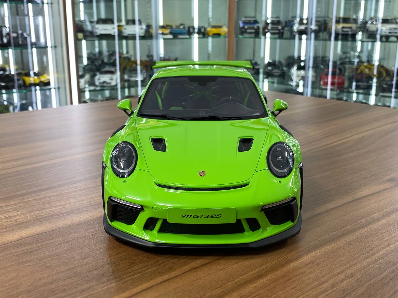 1/12 Resin Model - GT Spirit Porsche 911 (991.2) GT3 RS - Lizard Green