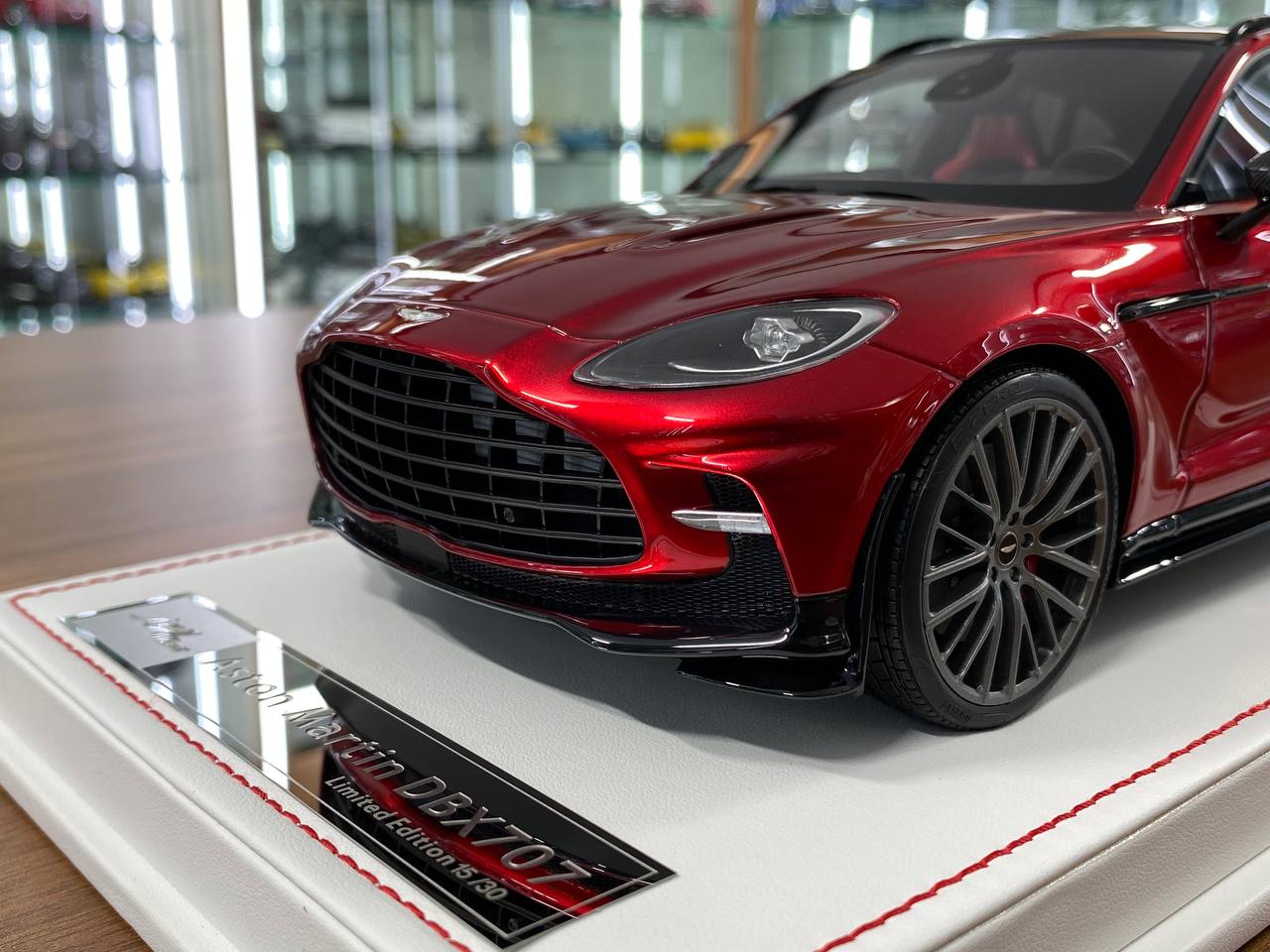 1:18 Resin Model - IVY Model Aston Martin DBX707 (Red)