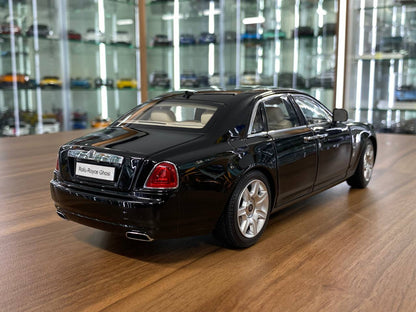 1:18 Diecast – Kyosho Rolls Royce Ghost (Full Opening) in Black/Silver