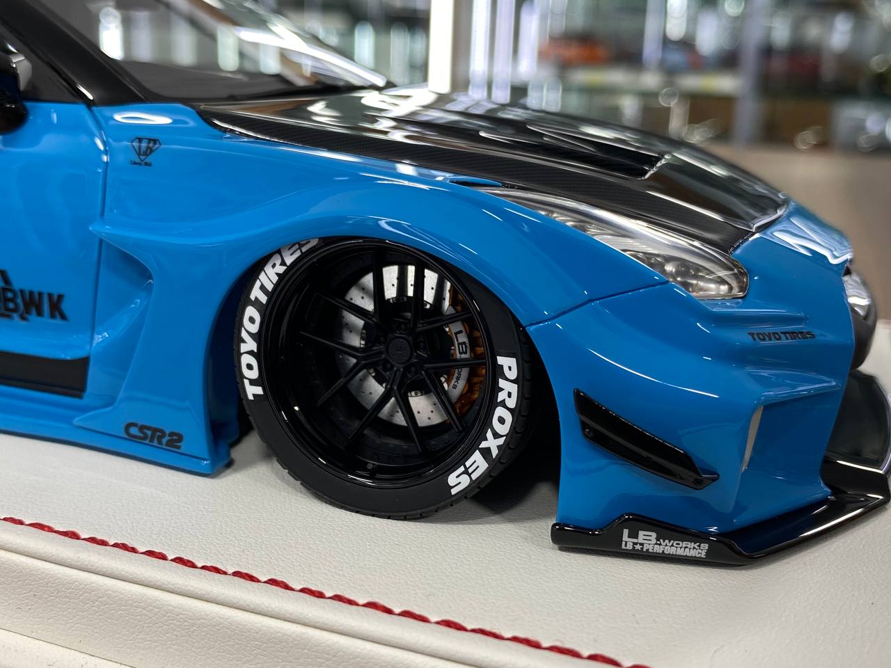 1:18 Resin Model - Davis & Giovanni Nissan R35 GT-R LBWK - Light Blue with Decals - Limited 15 pcs