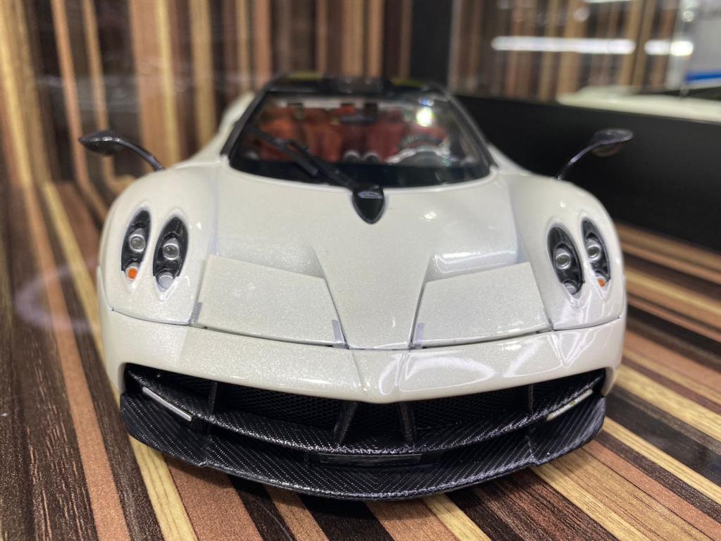 Pagani Huayra GT Autos