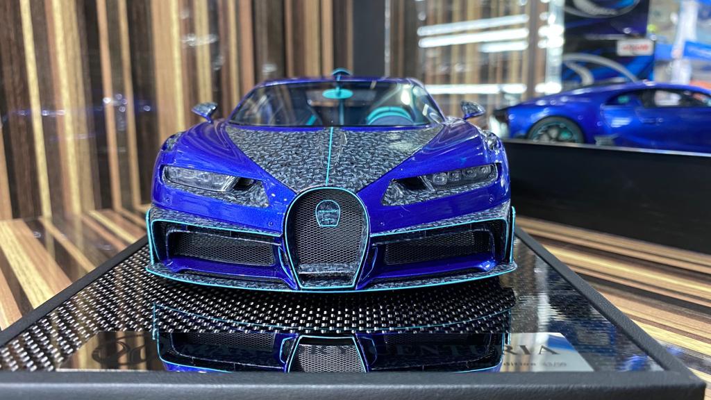 1/18 Bugatti Chiron Mansory  Blue & Carbon by Timothy & Pierre