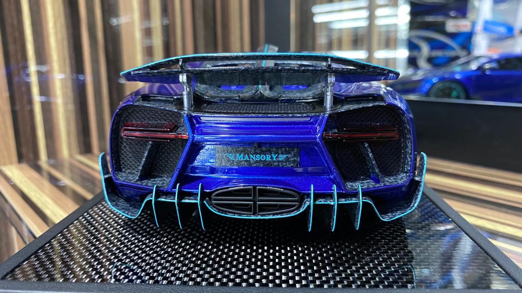 1/18 Bugatti Chiron Mansory  Blue & Carbon by Timothy & Pierre