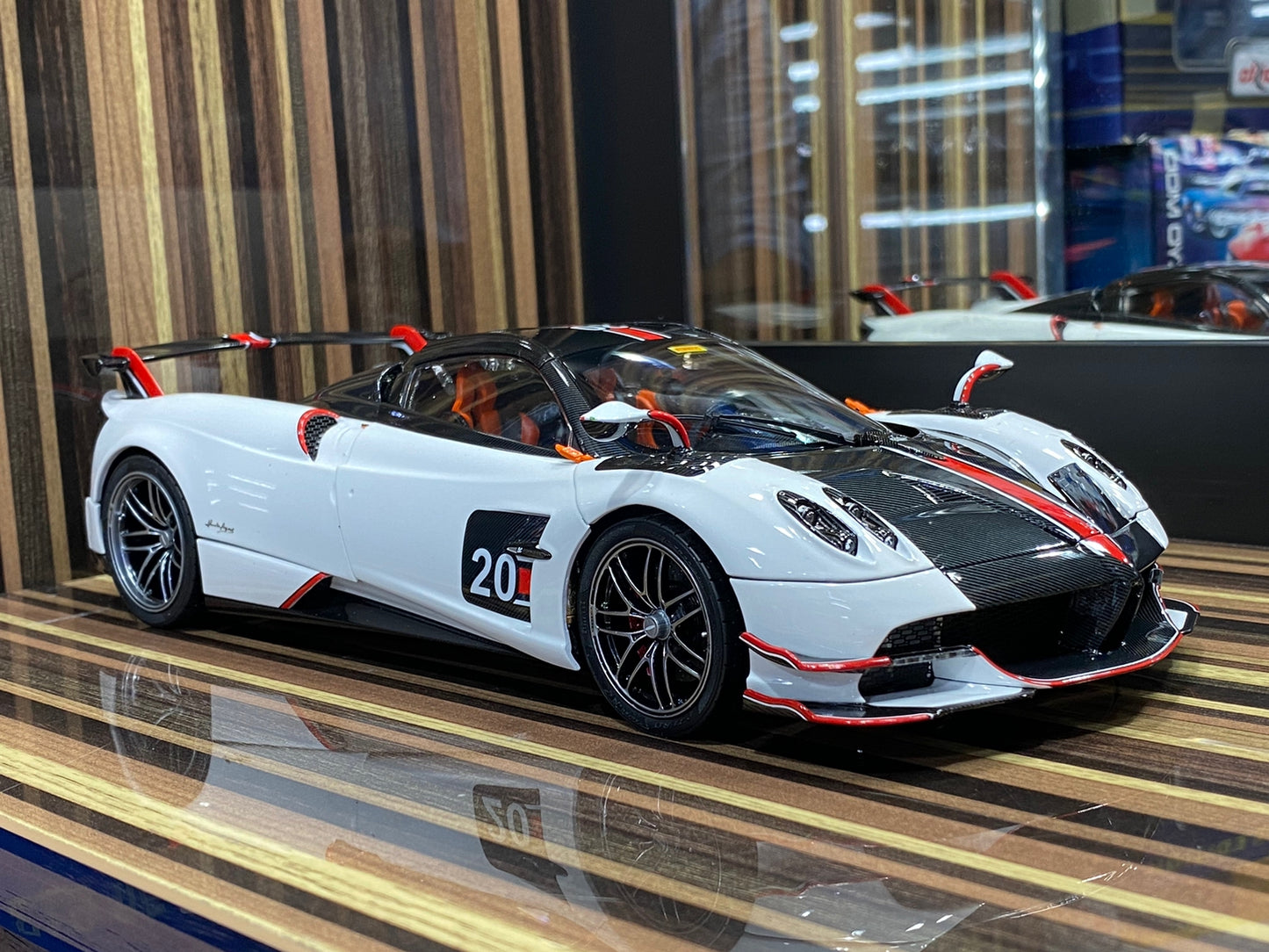 Pagani Huayra Roadster BC 1/18 Diecast car by LCD