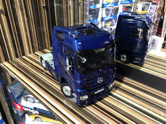 1/18 Diecast Miniature Mercedes-Benz Actros Blue Model Car