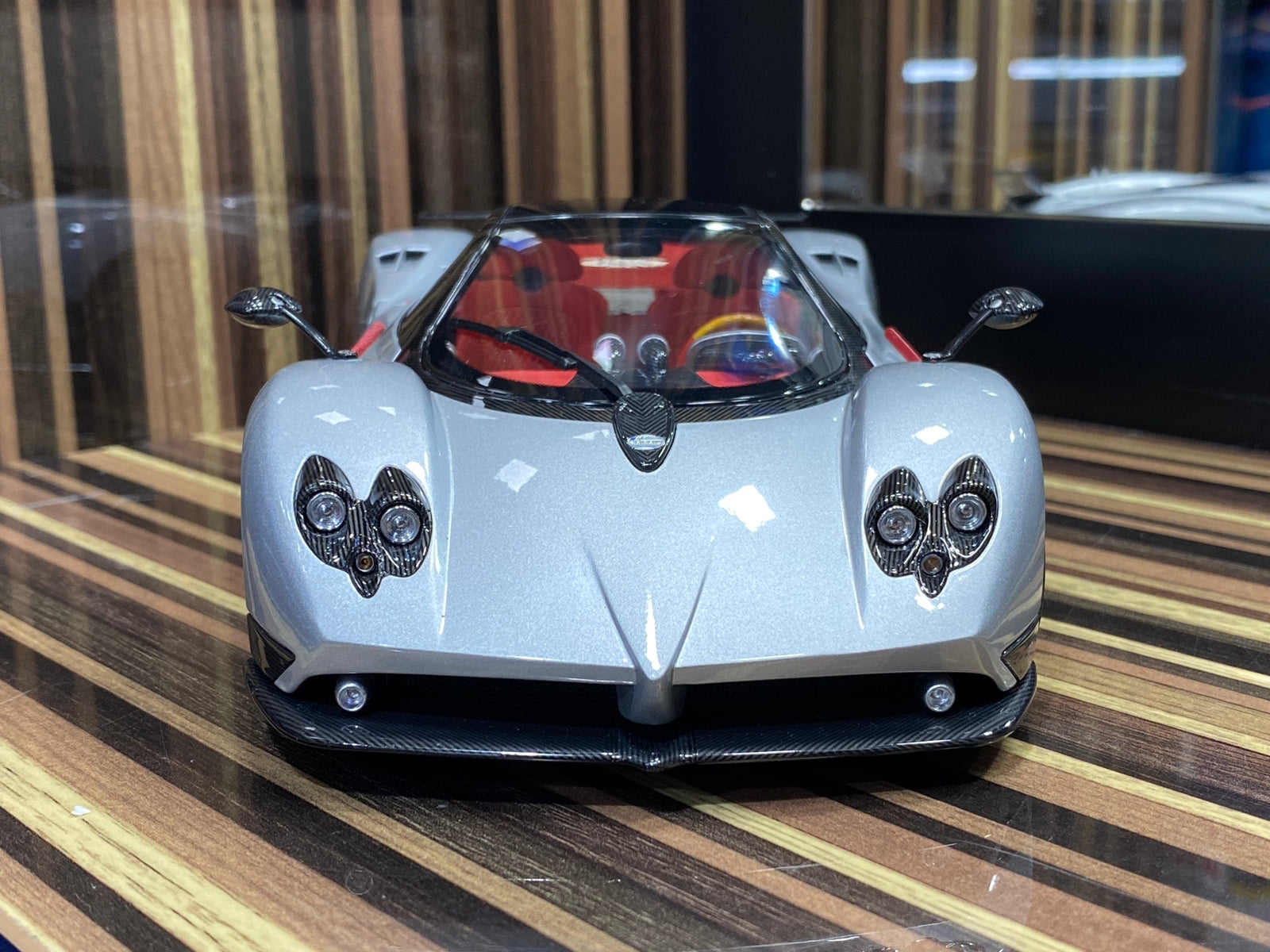 1/18 Diecast Pagani Zonda F 2005 Silver Almost Real Scale Model Car