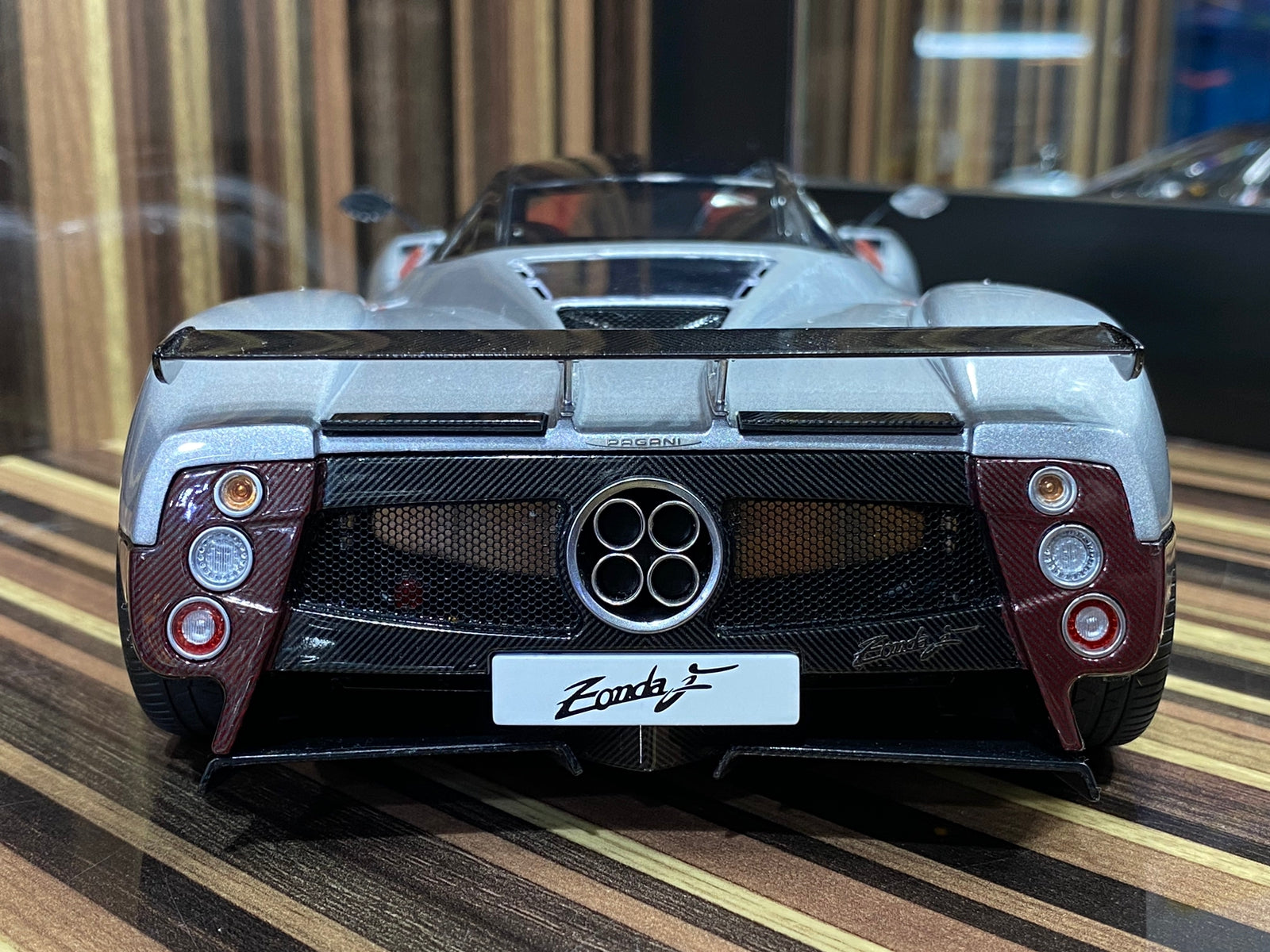 1/18 Diecast Pagani Zonda F 2005 Silver Almost Real Scale Model Car