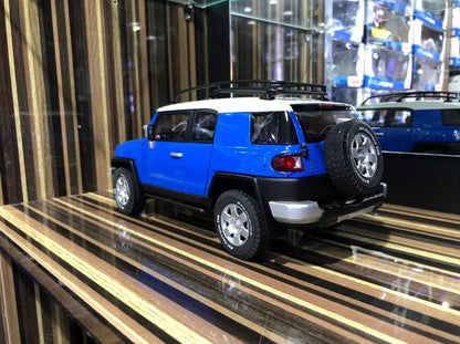 1/18 Diecast Toyota FJ Cruiser Blue by AUTOart Scale Model Car