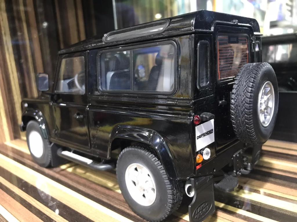 1/18 Diecast Land Rover Defender 90 Black Kyosho Scale Model Car
