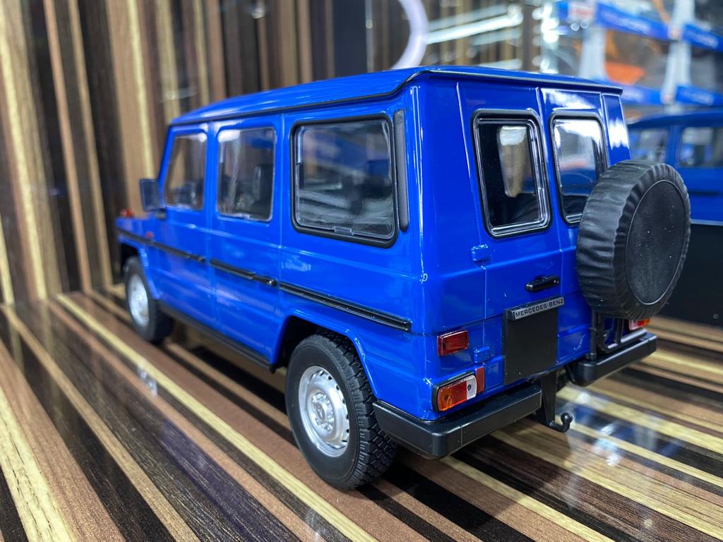 Mercedes-Benz G-Model LWB Minichamps