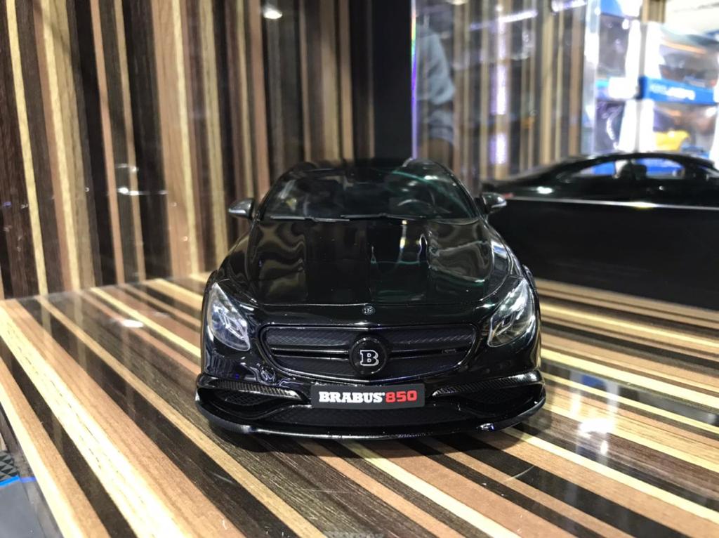 1/18 Resin Mercedes-Benz Brabus 850 Black Model Car by GT Spirit