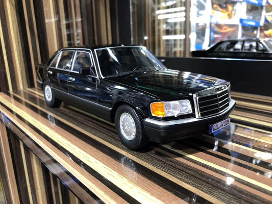 Mercedes-Benz 560SEL W126 iScale Black