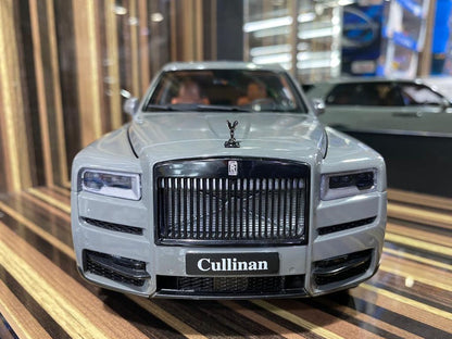 1/18 Diecast Rolls-Royce Cullinan Grey Kyosho Scale Model Car