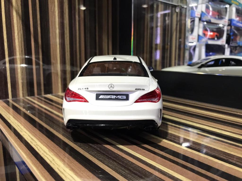 1/18 Resin Mercedes-Benz CLA 45 White Model Car by GT Spirit