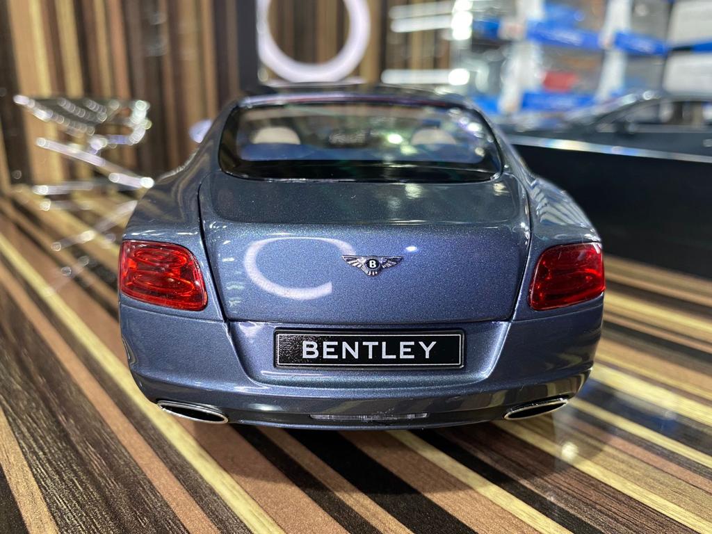 ブランドのギフト 1/18 minichamps ミニカー BENTLEY GT CONTINENTAL 