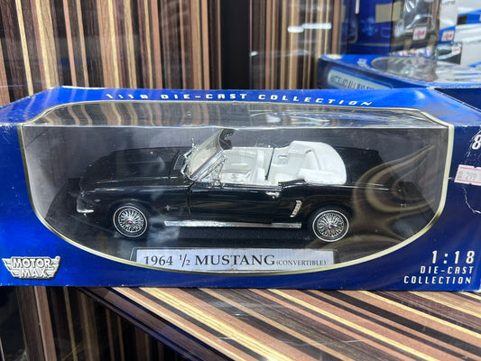 1/18 Diecast Ford Mustang Convertible 1964 Model Car by Motormax