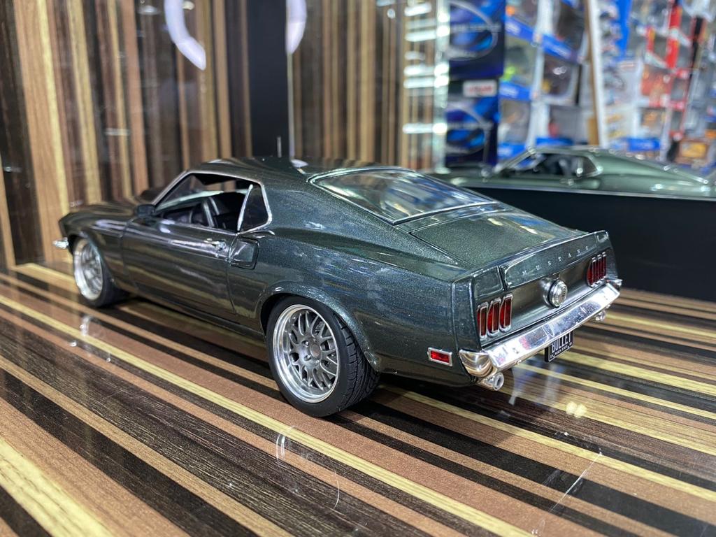 1/18 Diecast Ford Mustang BOSS 1969 Silver ACME Scale Model Car