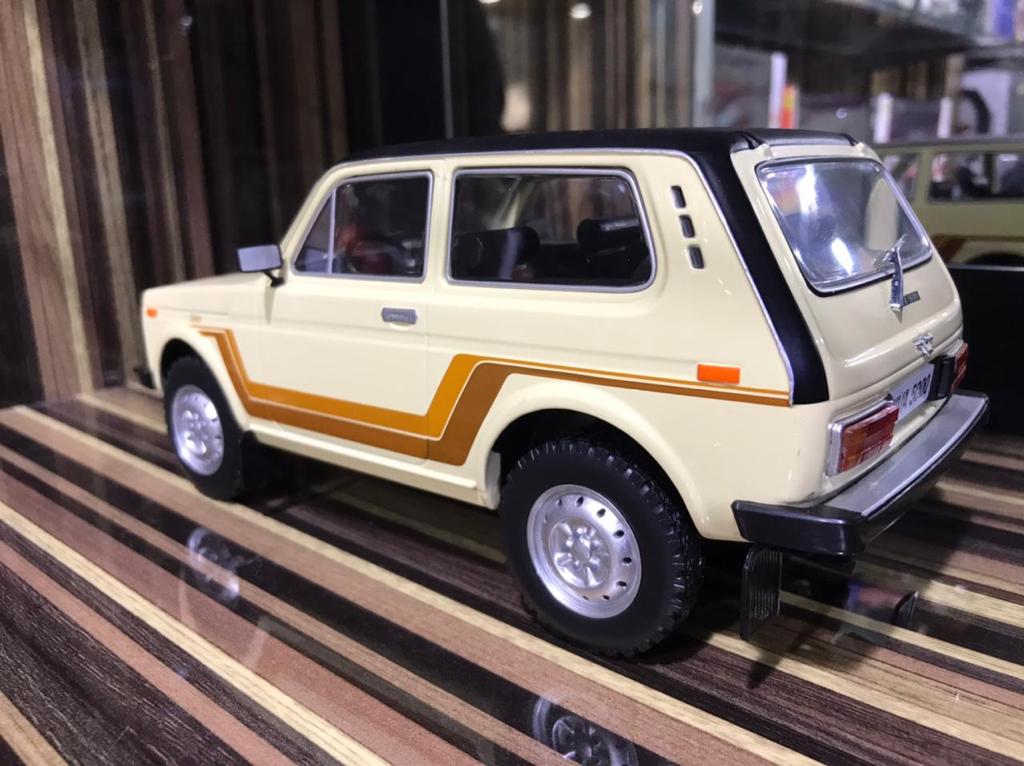 1/18 Resin Lada Niva 5000 Beige Model Car by MCG