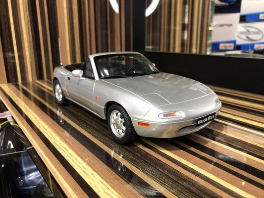 1/18 Resin Mazda MX-5 Silver Model Car by Otto