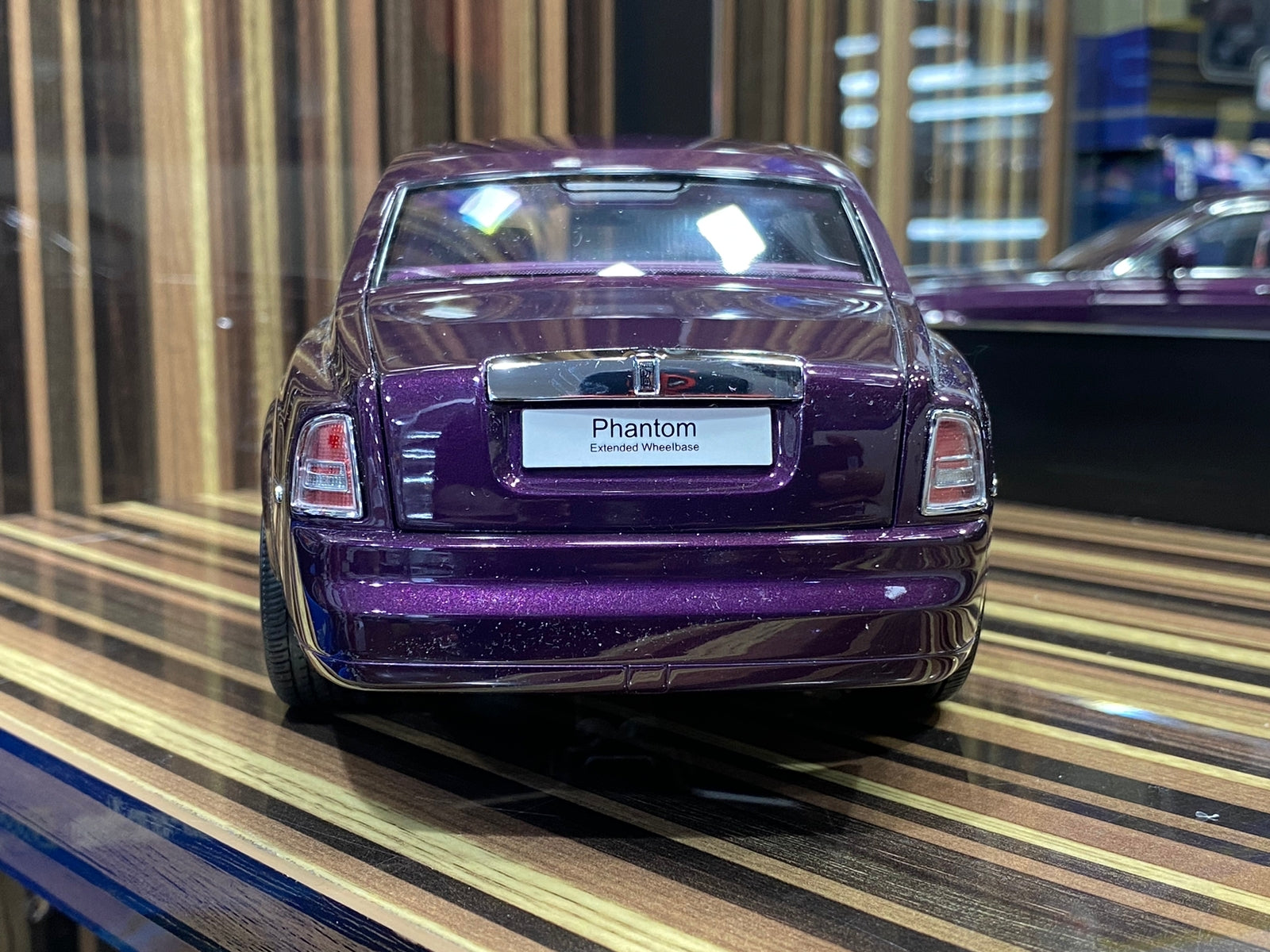 1/18 Diecast Rolls-Royce Phantom EWB Purple Kyosho Scale Model Car