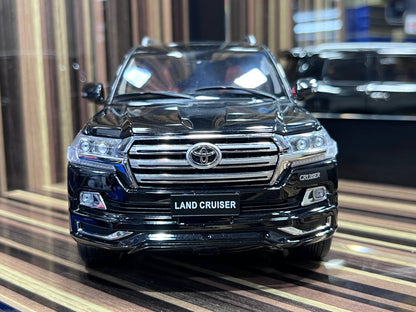 Toyota Land Cruiser 200 KengFai