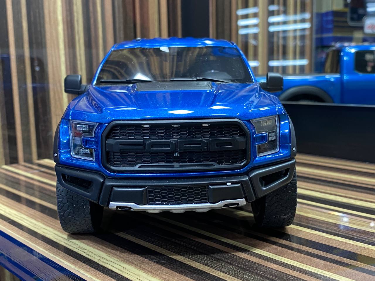 1/18 Diecast Ford F-150 Raptor Blue GT Spirit Scale Model Car