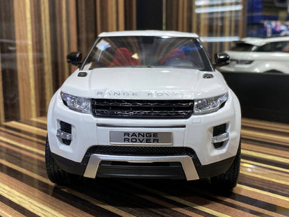 1/18 Diecast Land Rover Range Rover Evoque White by GTA