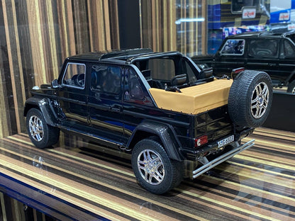 Mercedes-Benz G650 Landaulet Maybach Schuco