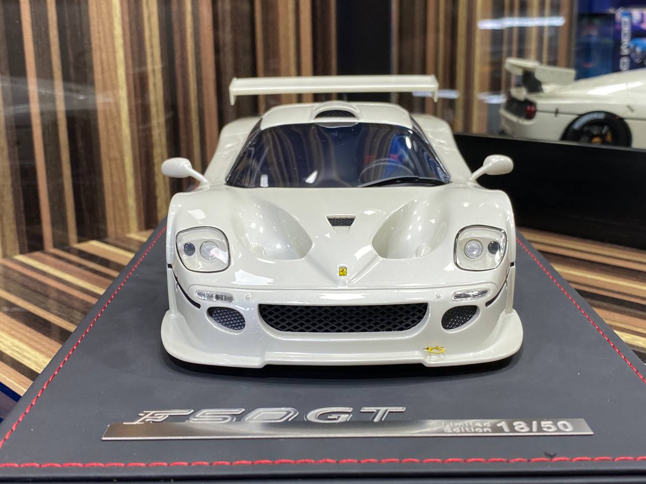 1 18 Diecast Miniature Ferrari F50 GT White Autobarn Model Car