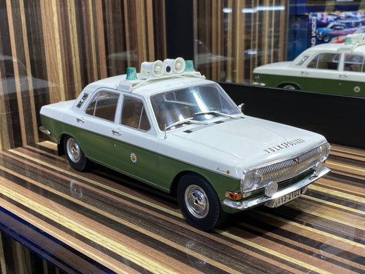 1/18 Resin GAZ-24 Volga Volks-Polizei White and Green by MCG