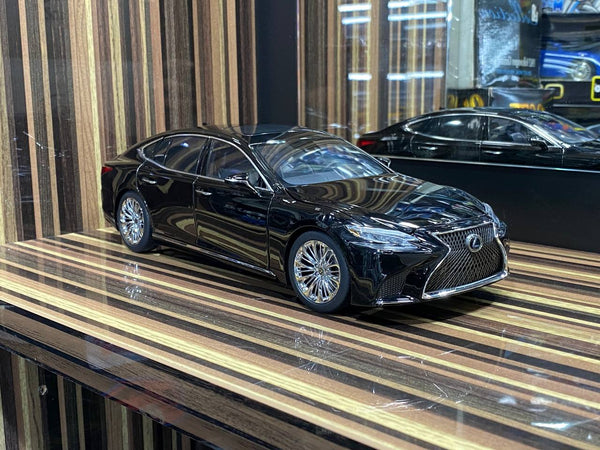 1/18 Diecast Lexus LS500h AUTOart Scale Model Car – dturman.com