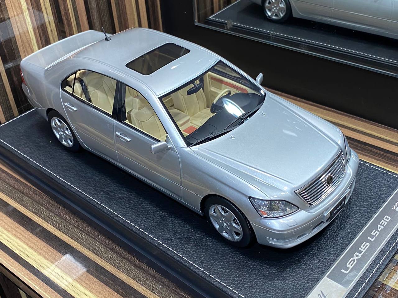 1/18 Diecast Lexus LS430 Silver IVY Models Scale Model Car