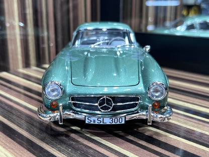 1/18 Diecast Mercedes-Benz 300SL Green Norev Scale Model Car